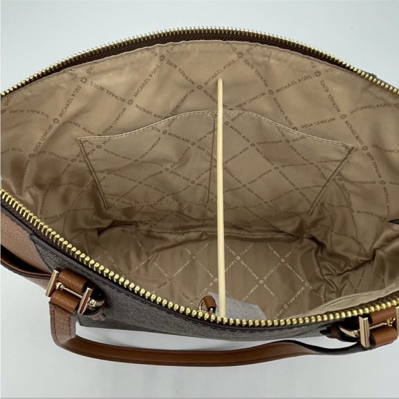 Michael Kors Large Charlotte Tote Bag & Trifold Wallet Leather Brown - Picture 8 of 12